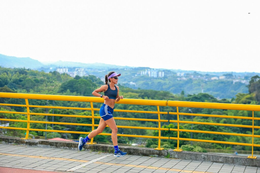 smartwatch runner training outdoor